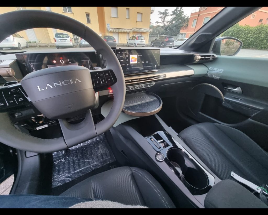 LANCIA Ypsilon Nuova  Ibrida My24 Nuova  1.2 100cv Ibrida - 12