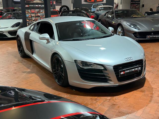 AUDI R8 Silver metallized