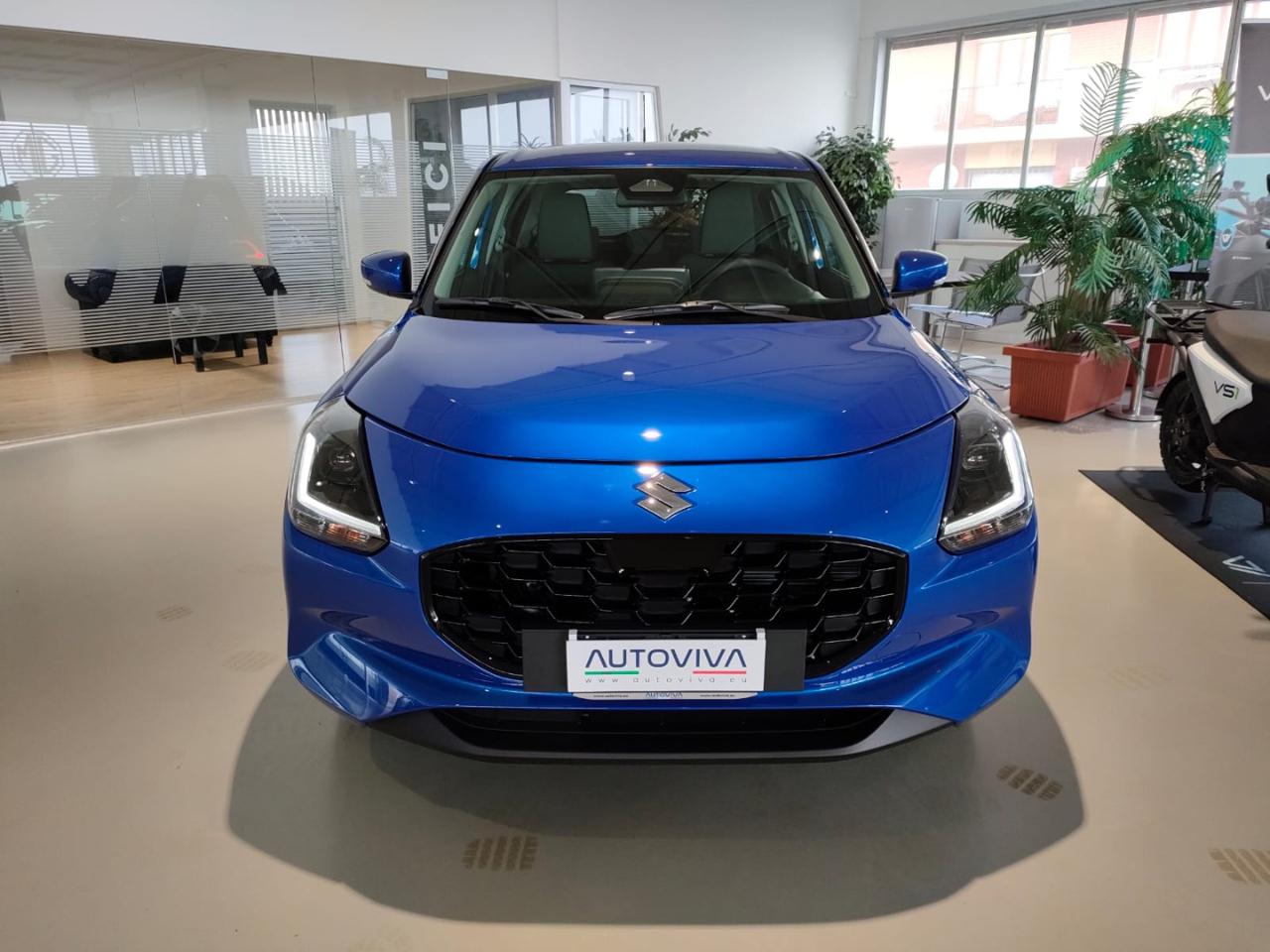 SUZUKI Swift 1.2 Hybrid Top - 2