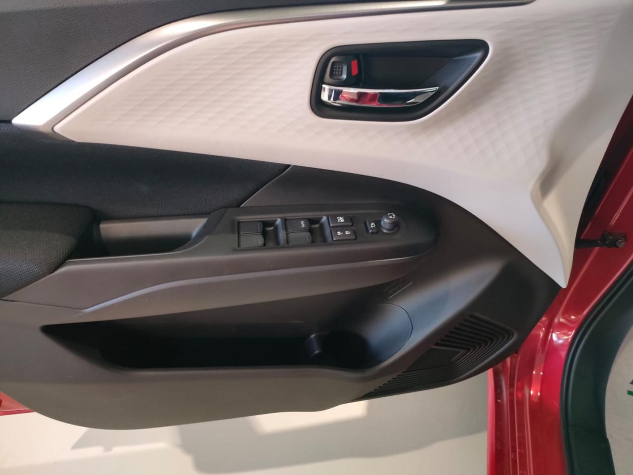 SUZUKI Swift 1.2 Hybrid CVT Top - 9