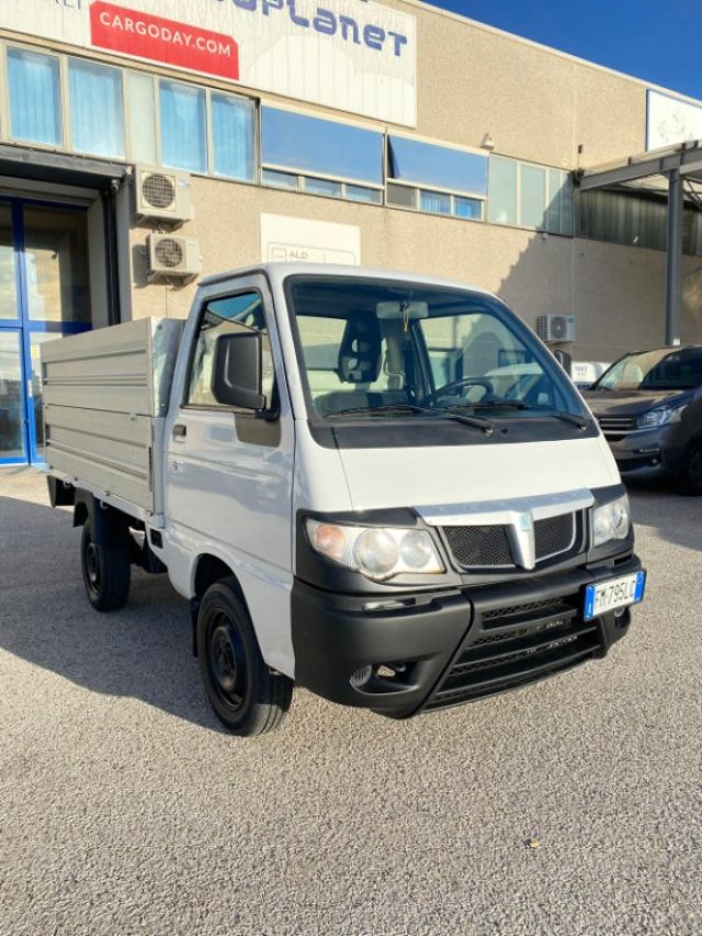 PIAGGIO Porter Bianco pastello