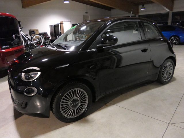 FIAT 500 Nero pastello