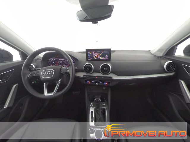 AUDI Q2 Nero metallizzato