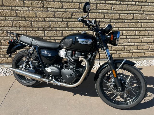 TRIUMPH Bonneville T100 Nero pastello