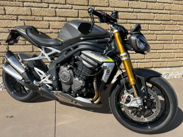 TRIUMPH Speed Triple 1200 Grigio pastello