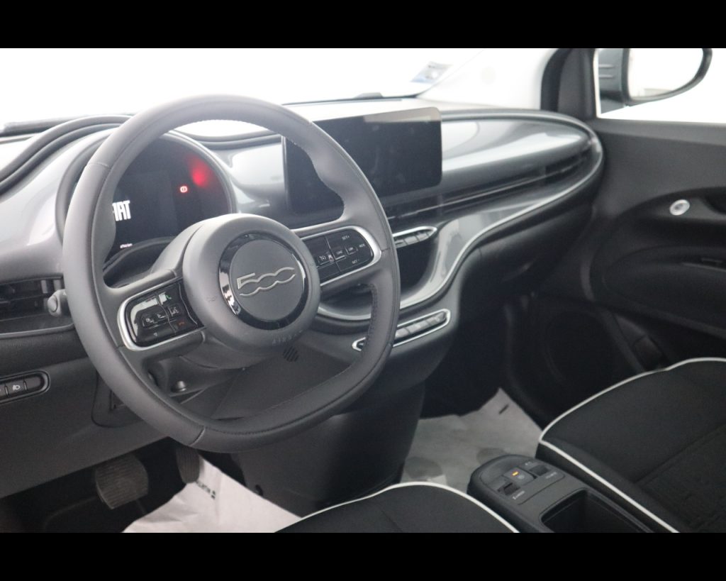 FIAT 500 Nuova  HATCHBACK MY23-La Nuova  - 320 Berlina - 13