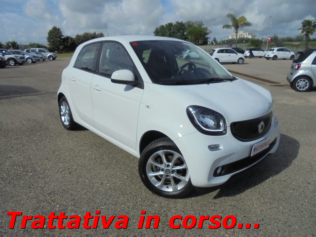 SMART ForFour Bianco pastello