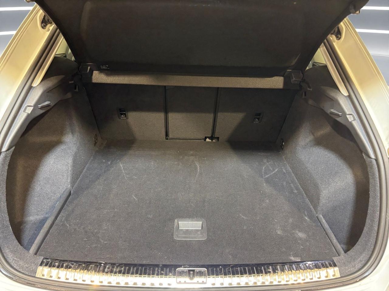 AUDI Q3 35 TDI S line edition - 15