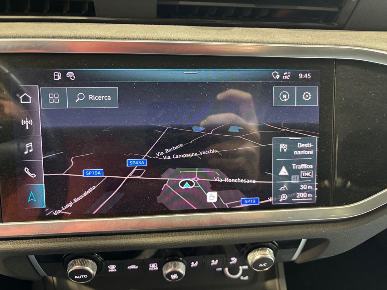 AUDI Q3 35 TDI S line edition - 10