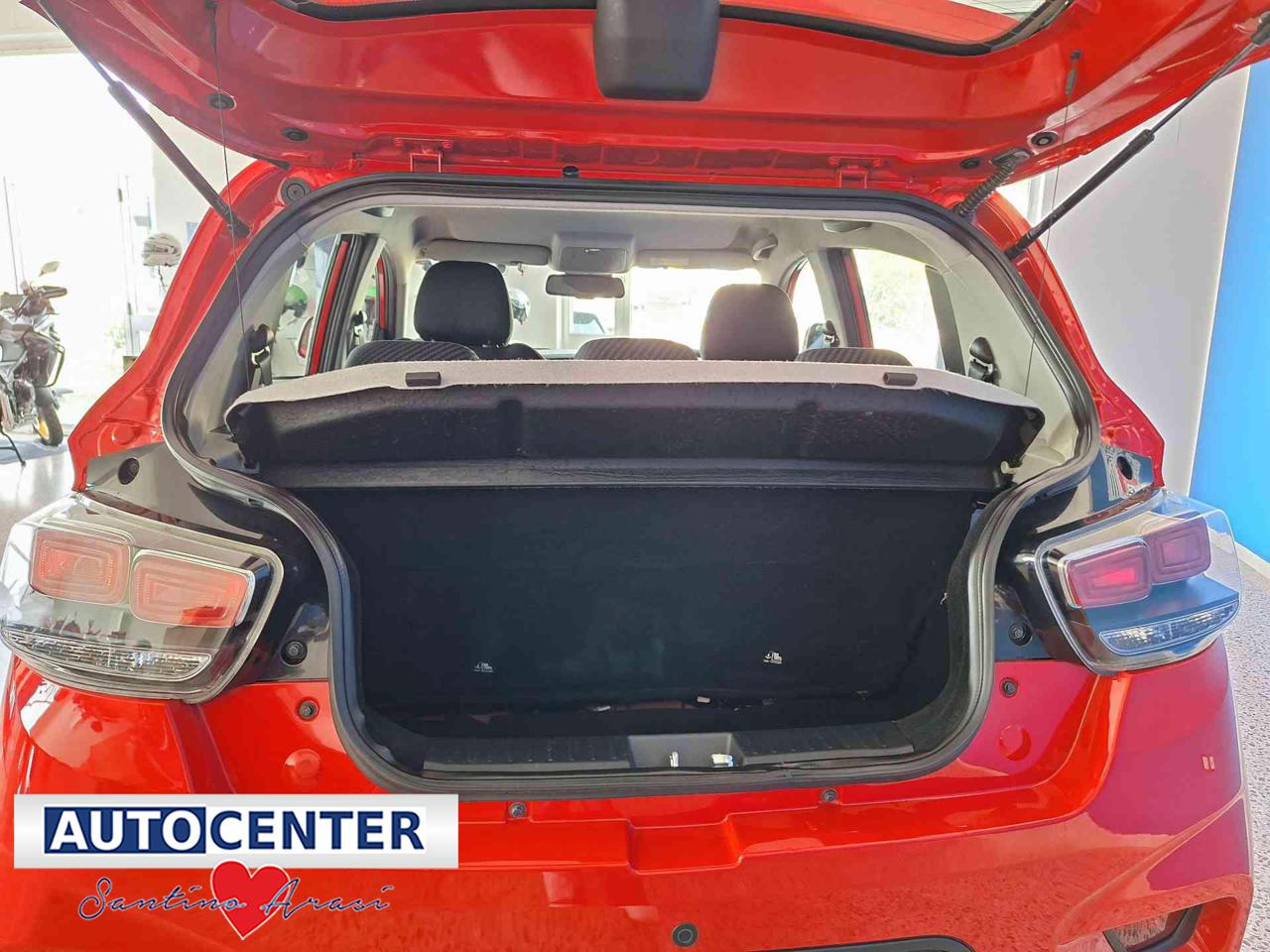 MAHINDRA KUV100 1.2 VVT K6+ - 15