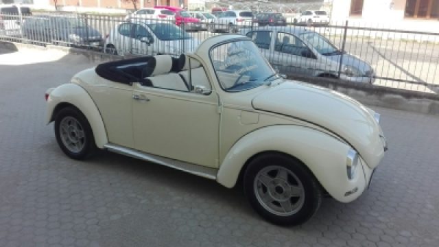 VOLKSWAGEN Maggiolino Beige pastello