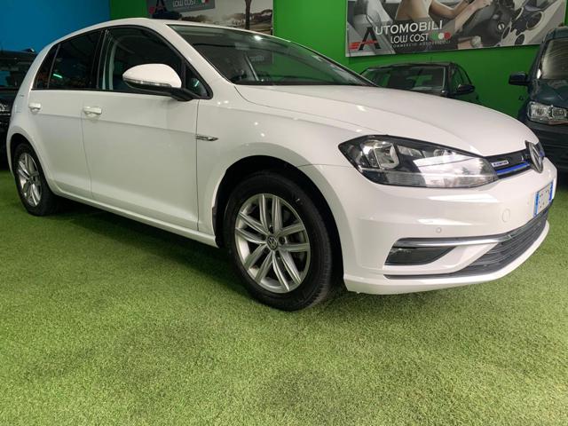 VOLKSWAGEN Golf Bianco metallizzato