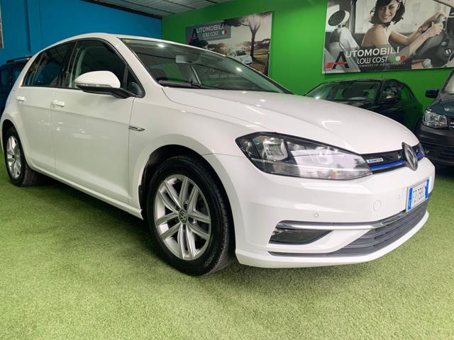 VOLKSWAGEN Golf Bianco metallizzato