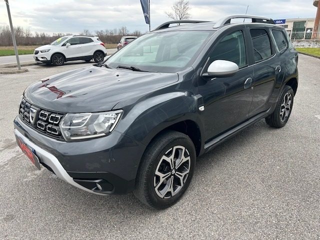 DACIA Duster Grigio scuro metallizzato