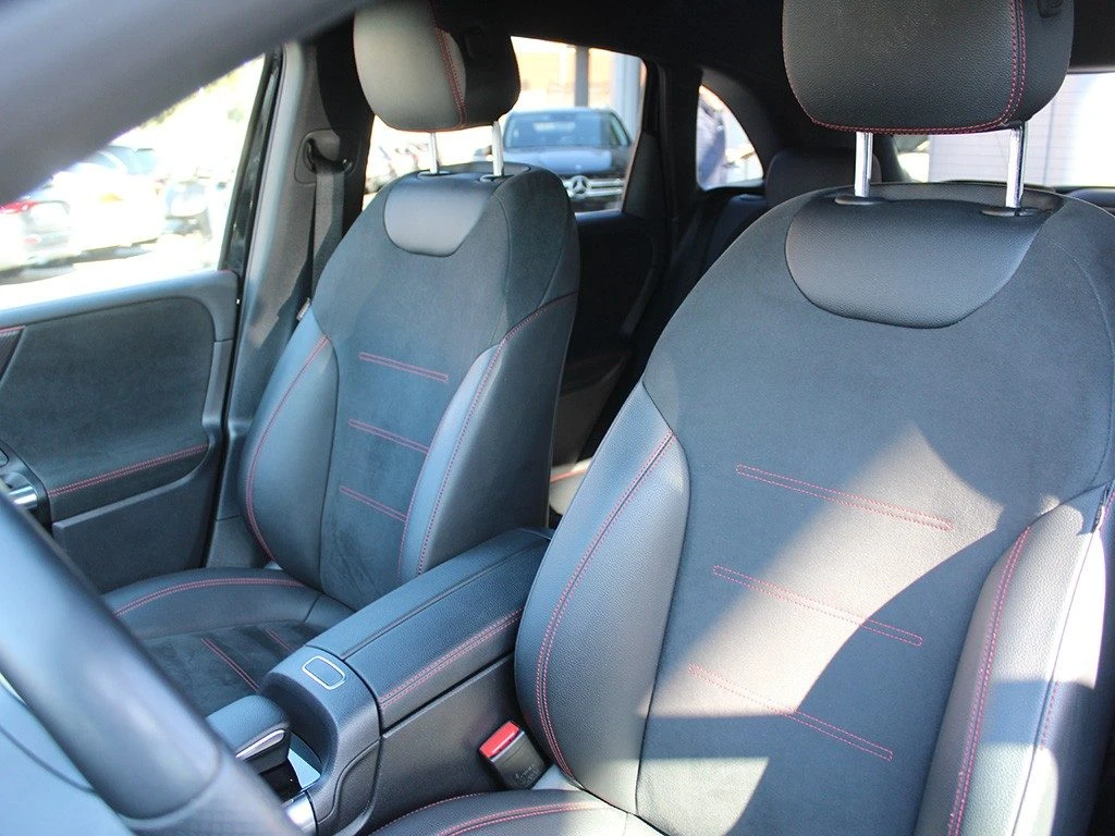 MERCEDES-BENZ B 180 d Automatic Premium - 12