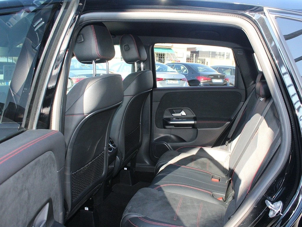 MERCEDES-BENZ B 180 d Automatic Premium - 17