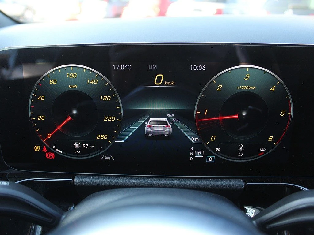 MERCEDES-BENZ B 180 d Automatic Premium - 26