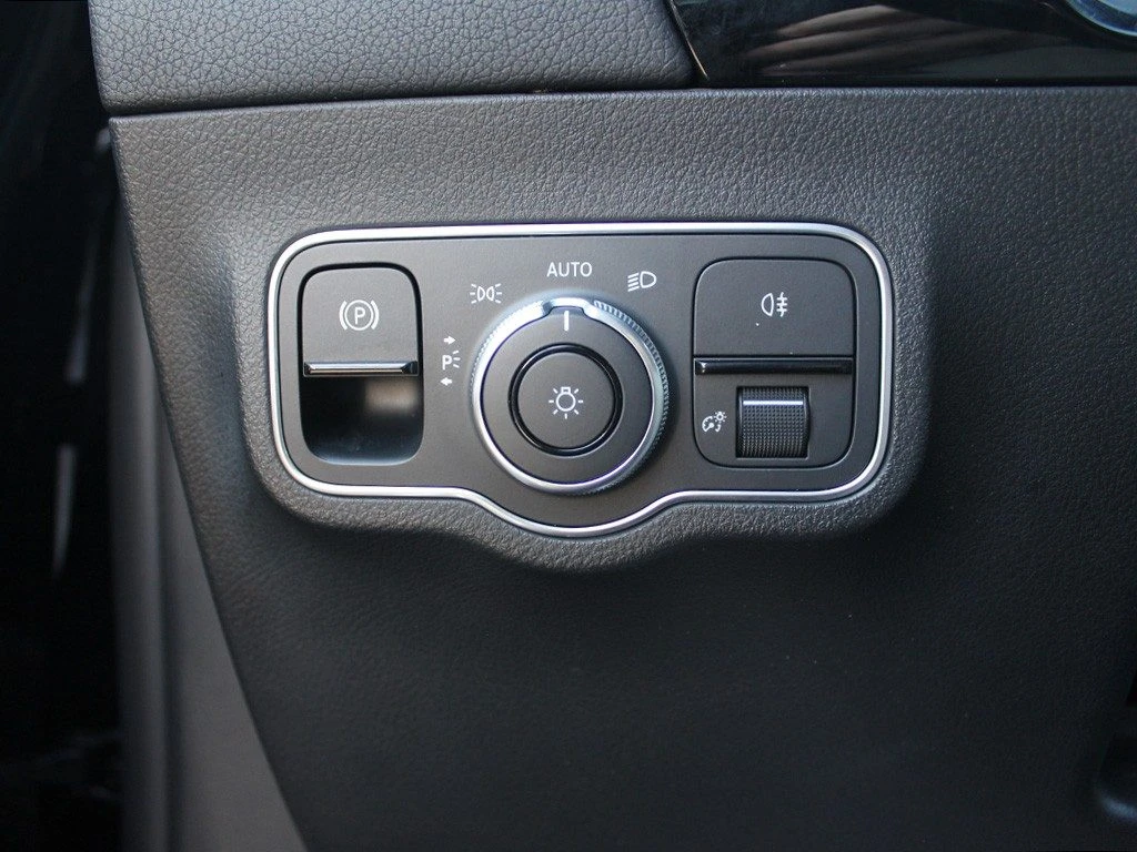 MERCEDES-BENZ B 180 d Automatic Premium - 28