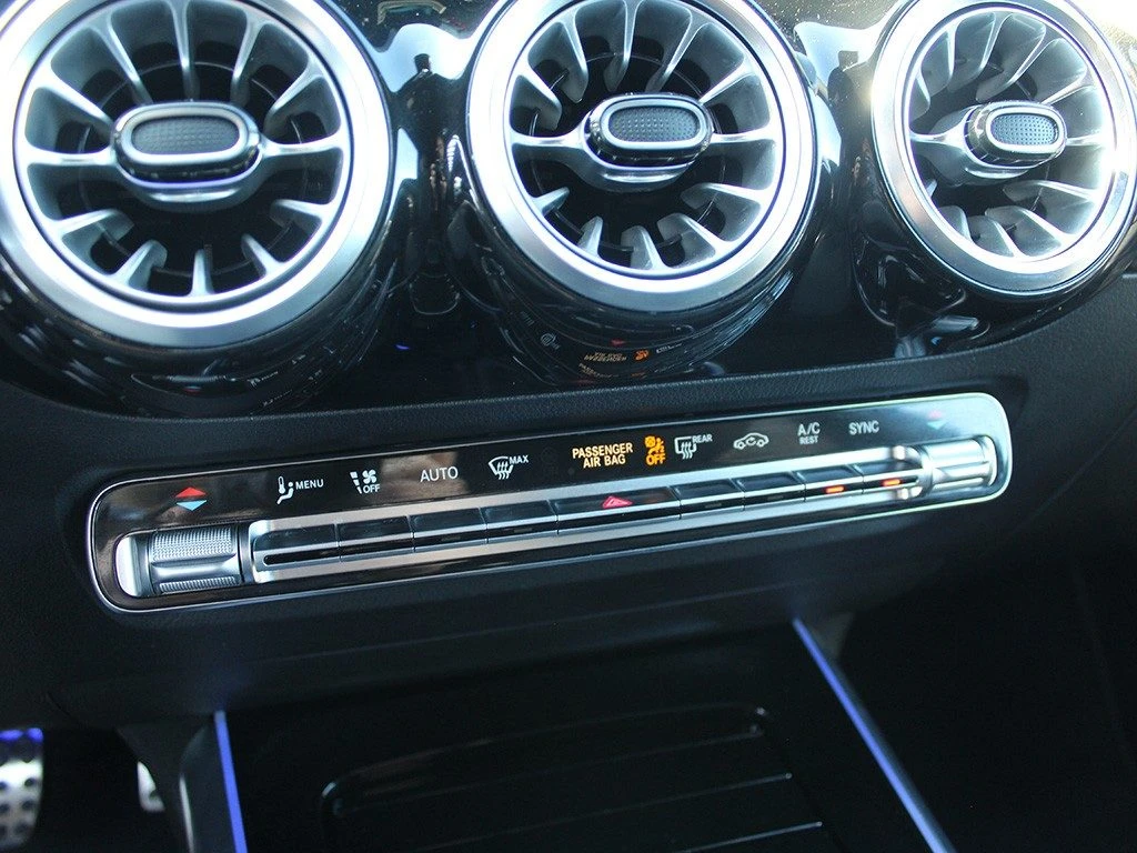 MERCEDES-BENZ B 180 d Automatic Premium - 38
