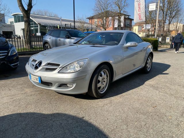 MERCEDES-BENZ SLK 200 Argento metallizzato