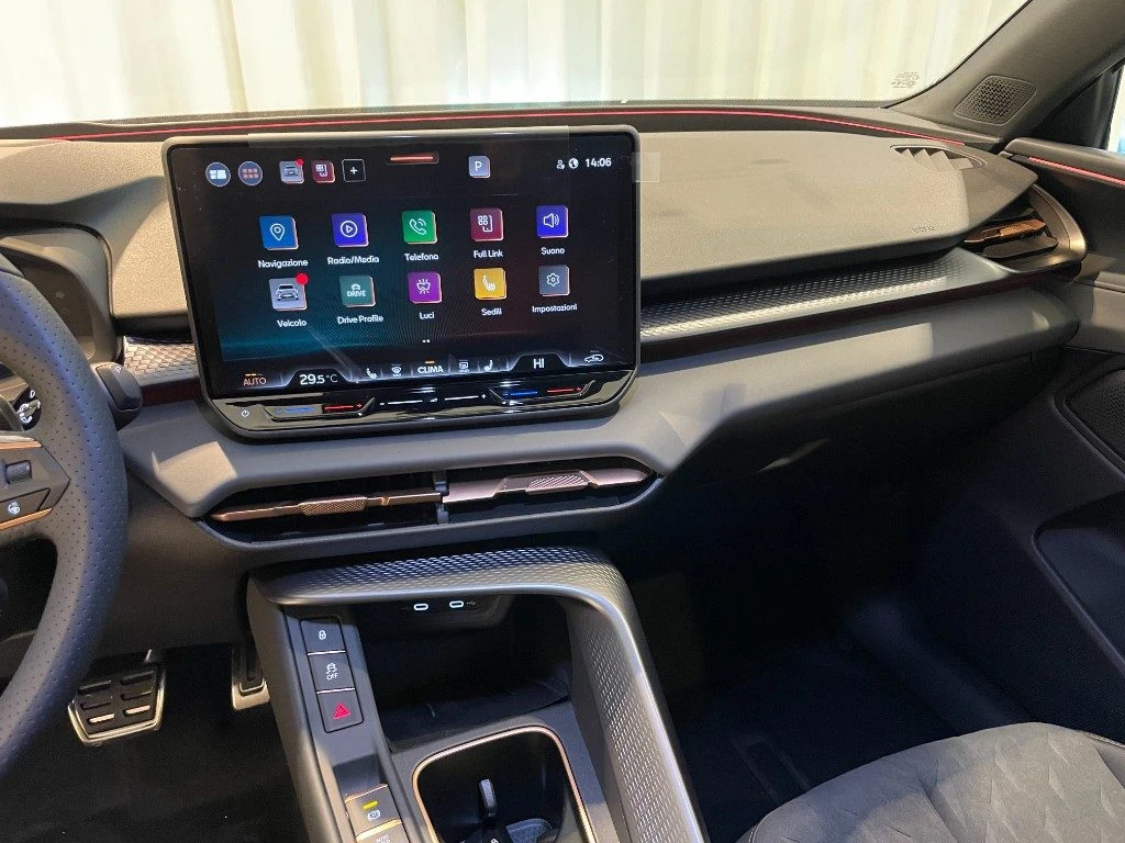CUPRA Terramar 1.5 Hybrid DSG Pano 20 Navi Sennheiser LED - 10