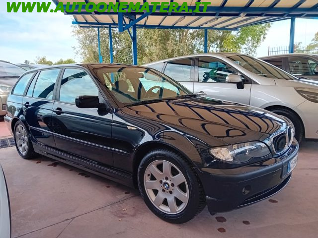 BMW 320 Nero pastello