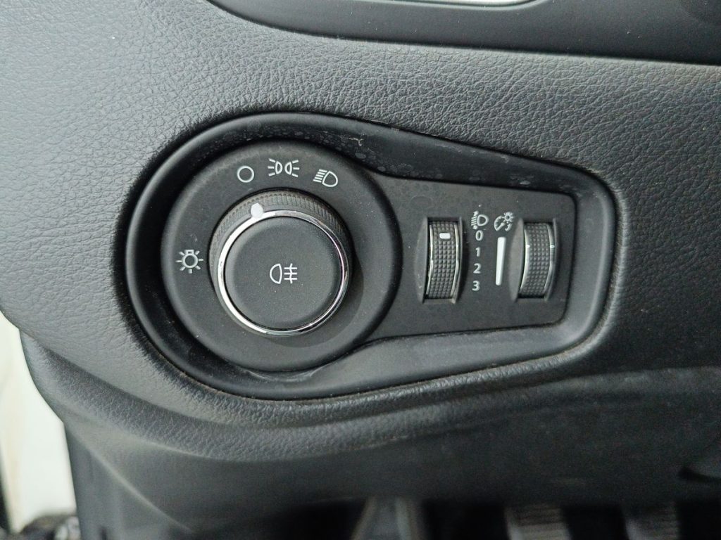 JEEP Renegade 1.6 Mjt Sport - 18