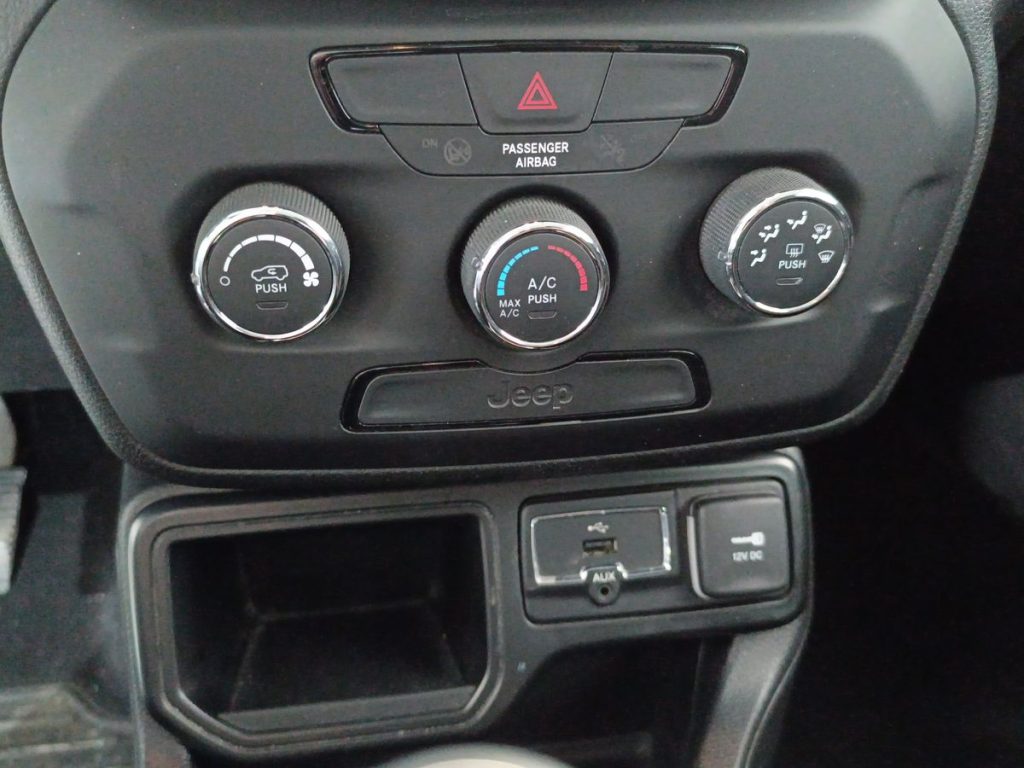 JEEP Renegade 1.6 Mjt Sport - 21
