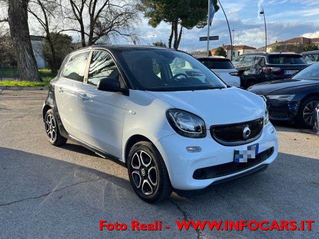 SMART ForFour Bianco pastello