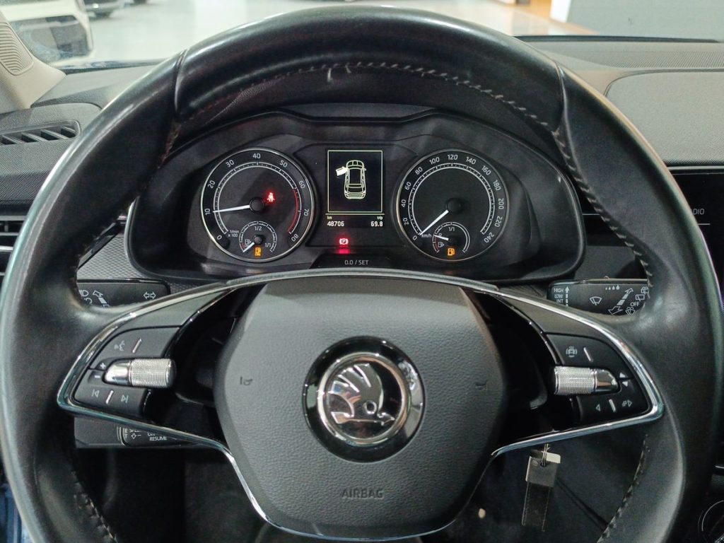 SKODA Kamiq 1.0 G-Tec Ambition - 17