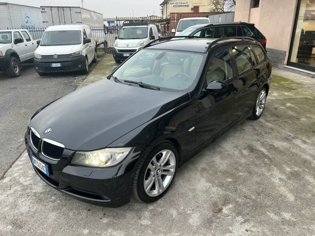 BMW 320 Nero metallizzato