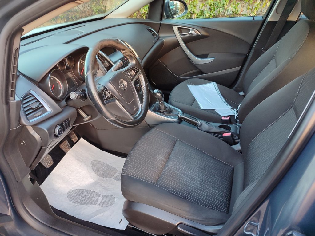OPEL Astra 1.7 CDTI 110CV Sports Tourer Cosmo - 11