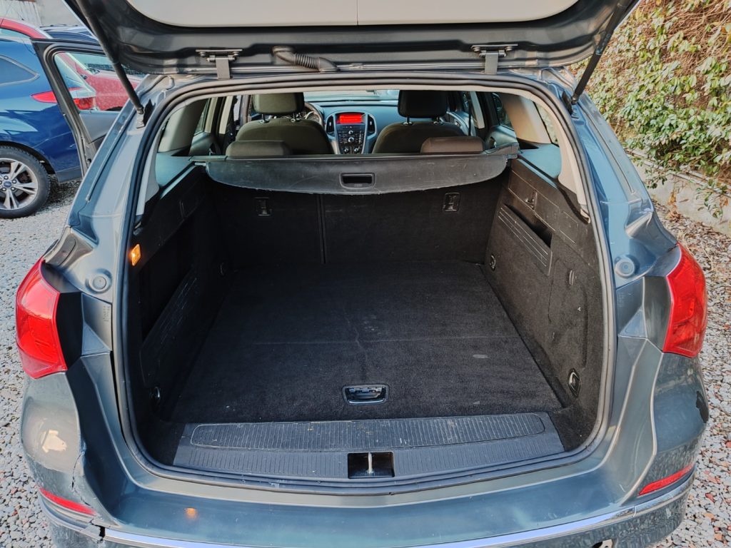 OPEL Astra 1.7 CDTI 110CV Sports Tourer Cosmo - 18