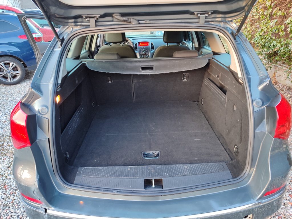 OPEL Astra 1.7 CDTI 110CV Sports Tourer Cosmo - 19