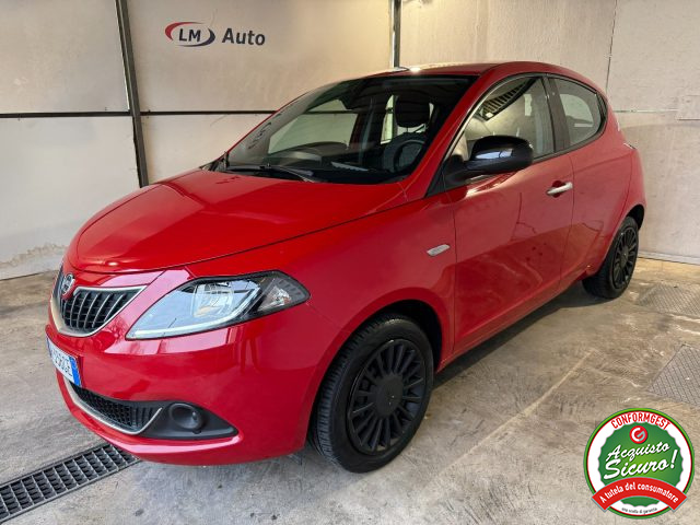 LANCIA Ypsilon Rosso pastello