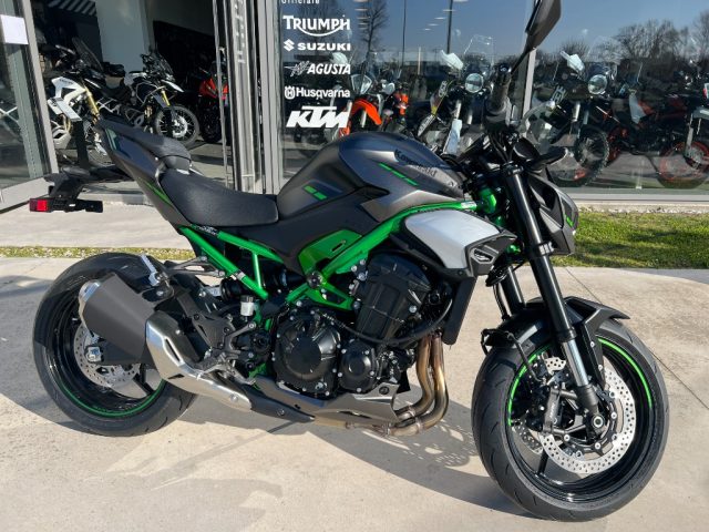 KAWASAKI Z 900 Verde pastello