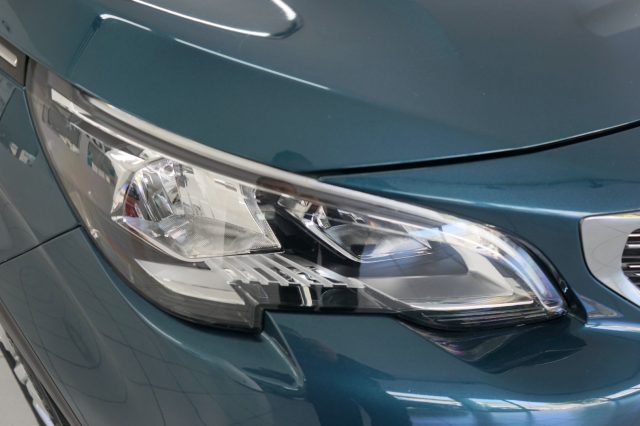 PEUGEOT 5008 27