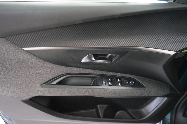 PEUGEOT 5008 33