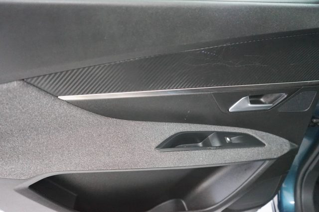 PEUGEOT 5008 35