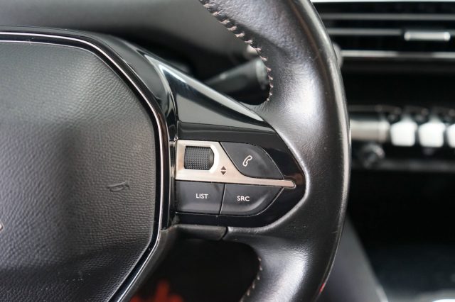 PEUGEOT 5008 43