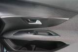 PEUGEOT 5008 38 thumb