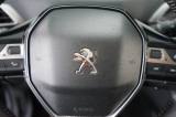 PEUGEOT 5008 44 thumb