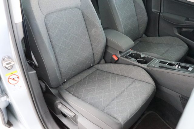 VOLKSWAGEN Golf 41