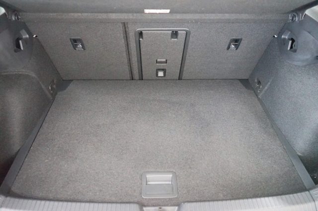 VOLKSWAGEN Golf 45