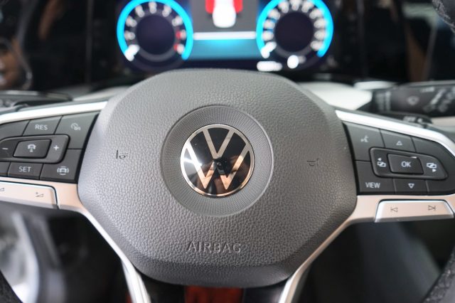 VOLKSWAGEN Golf 50