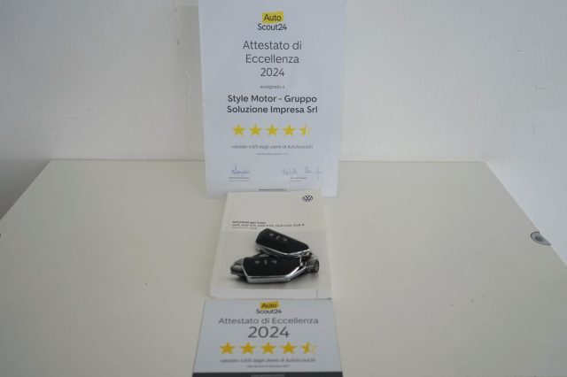 VOLKSWAGEN Golf 21