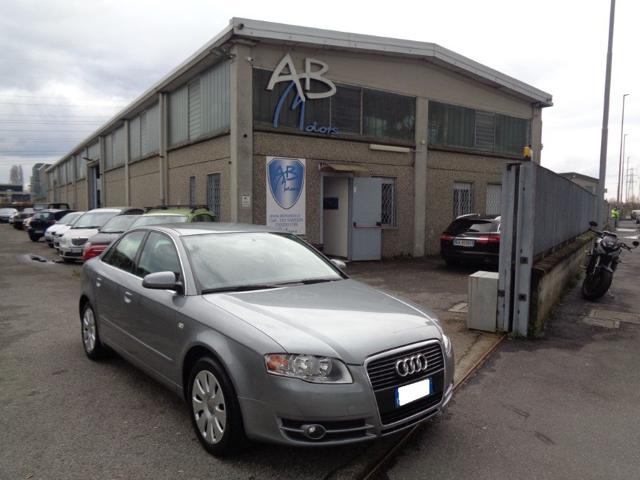 AUDI A4 Grigio metallizzato