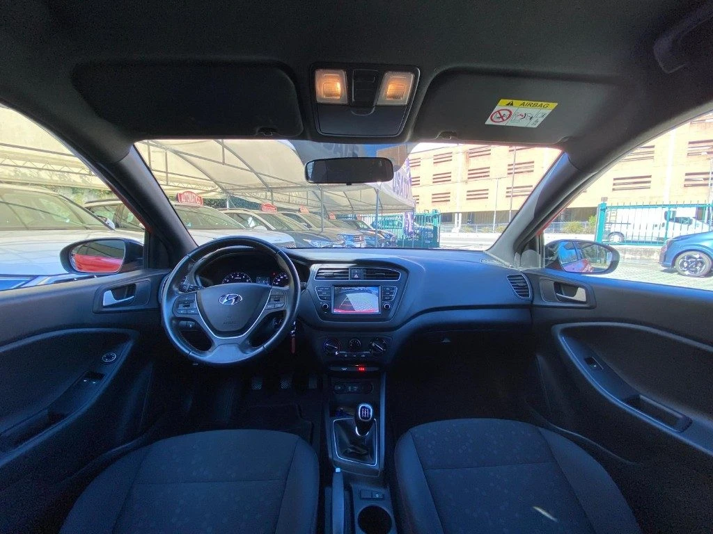 HYUNDAI i20 1.2 5 porte Connectline - 12
