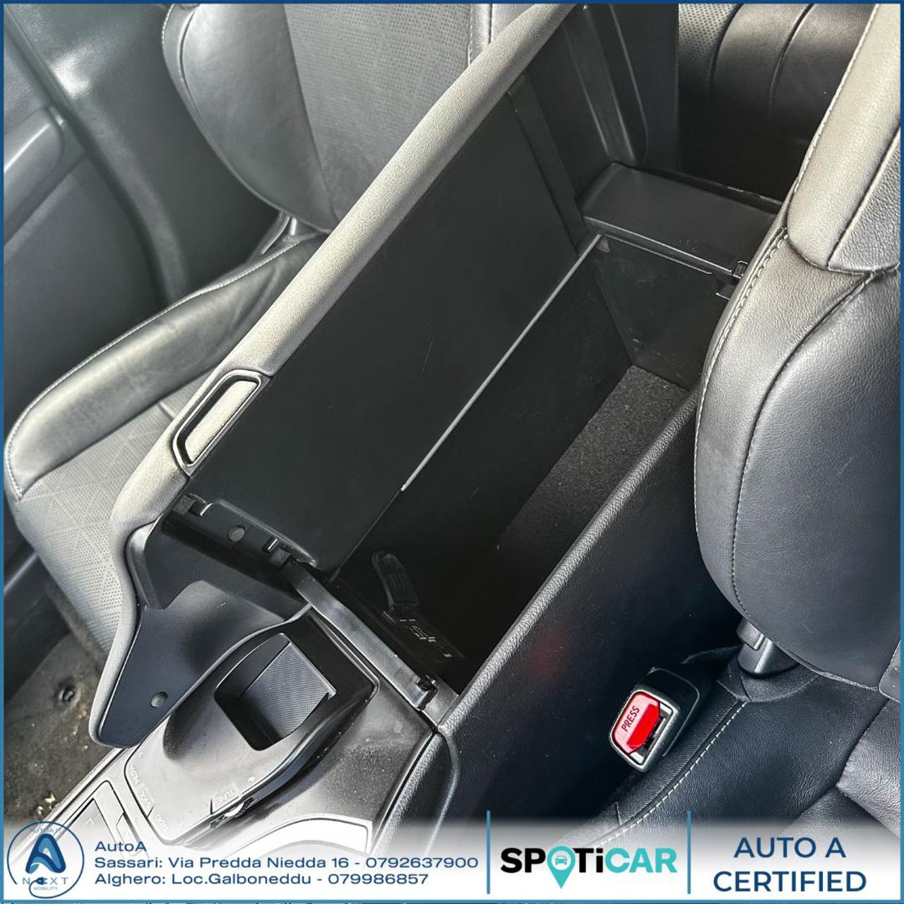 LEXUS UX 250h UX Hybrid 4WD - 25