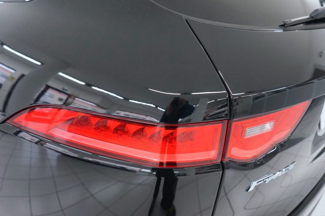 JAGUAR F-Pace 36